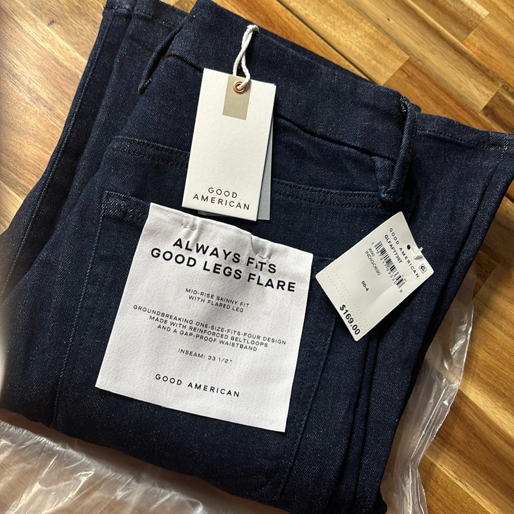 Good American Always Fit 00-4 Good Legs Flare NWT